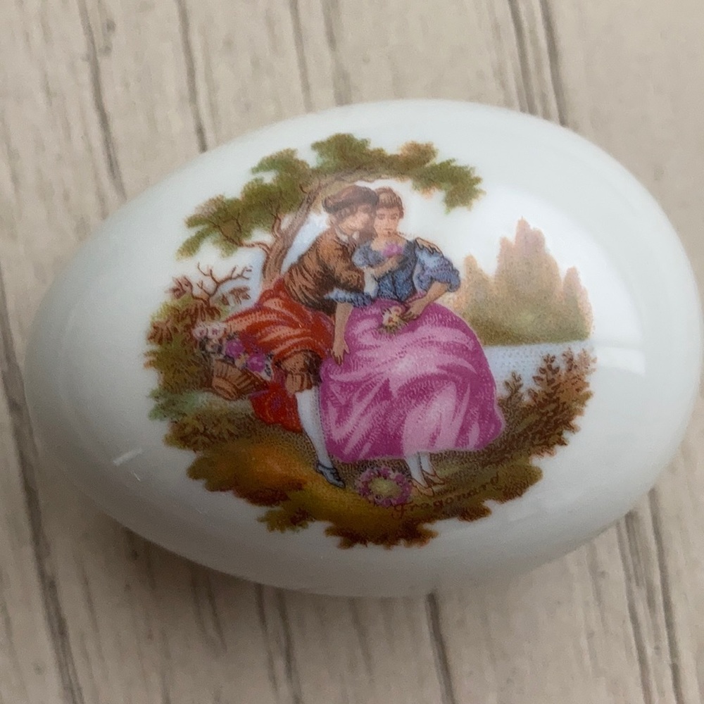 Limoges porcelain egg trinket dish